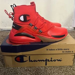 Champion XG Rally Plus HI Scarlet Red Size 10.5